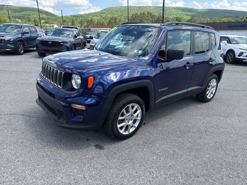 Used 2021 Jeep Renegade Sport w/ Sport Appearance Group AWD/4WD image 8