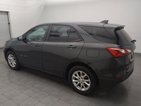 Used 2021 Chevrolet Equinox LS w/ LS Convenience Package AWD/4WD image 3