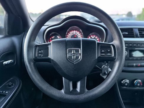 Used 2013 Dodge Avenger SE FWD image 23