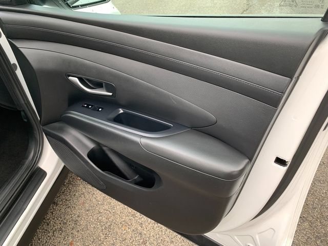 Certified 2025 Hyundai Tucson SEL AWD/4WD image 13