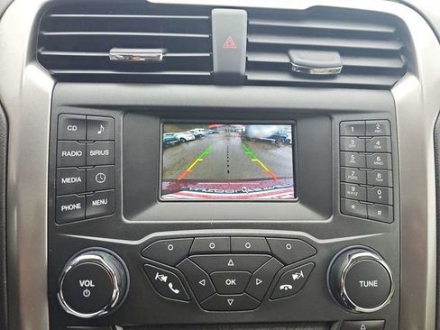 Used 2017 Ford Fusion SE image 30