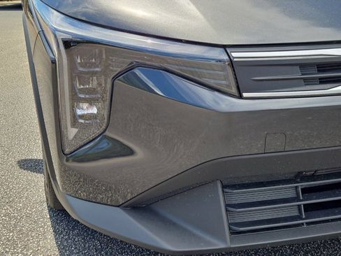 Used 2025 Kia K4 FWD image 6
