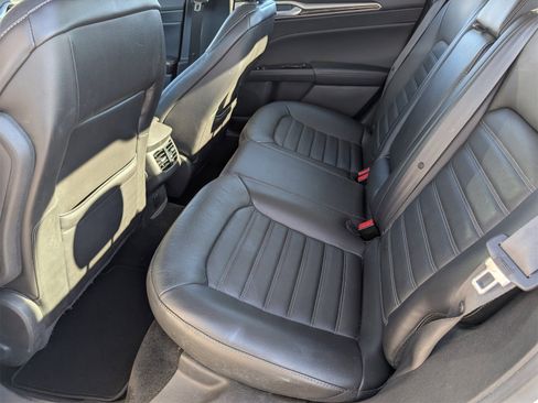 Used 2015 Ford Fusion SE w/ Equipment Group 202A image 26