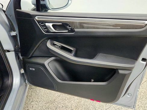 Used 2020 Porsche Macan Turbo AWD/4WD image 27