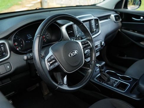 Used 2020 Kia Sorento S AWD/4WD image 6