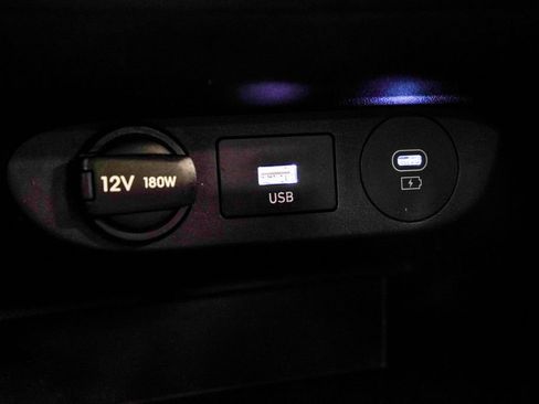 Used 2024 Hyundai Elantra SE FWD image 25