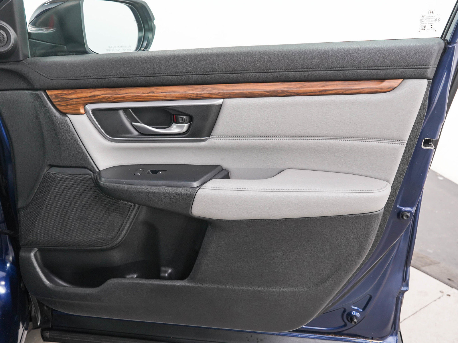 Used 2017 Honda CR-V Touring image 12