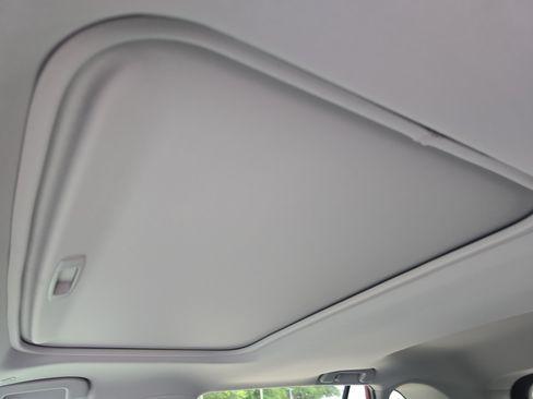 Used 2025 Toyota RAV4 XLE w/ Convenience Package FWD image 23
