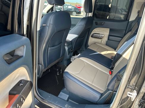 Used 2025 Ford Maverick Lariat AWD/4WD image 13
