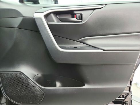 Used 2019 Toyota RAV4 LE w/ All Weather Liner Package AWD/4WD image 26