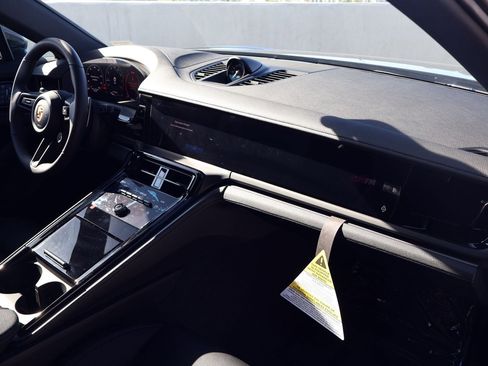 New 2026 Porsche Panamera image 26