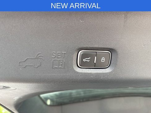 Certified 2025 Ford Expedition Platinum AWD/4WD image 34