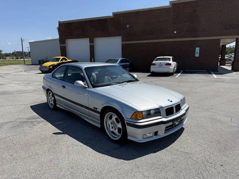 Used 1995 BMW M3 Coupe RWD image 7