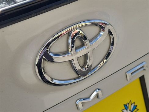 Used 2021 Toyota Camry XSE image 30