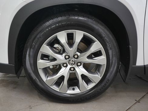 Used 2024 Toyota Grand Highlander Limited image 27