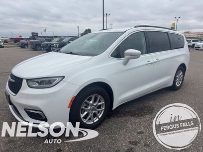 Used 2022 Chrysler Pacifica Touring-L