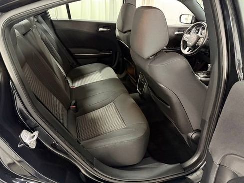 Used 2018 Dodge Charger GT image 8
