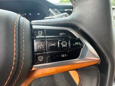 Used 2024 Jeep Grand Cherokee L Summit AWD/4WD image 33