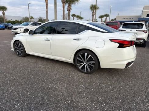 Used 2019 Nissan Altima 2.5 Platinum image 4
