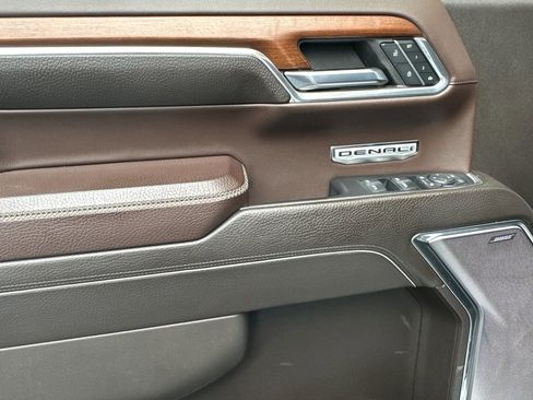 Used 2023 GMC Sierra 1500 Denali w/ Denali Reserve Package image 11
