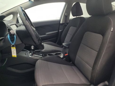 Used 2017 Kia Forte S w/ S Technology Package image 17