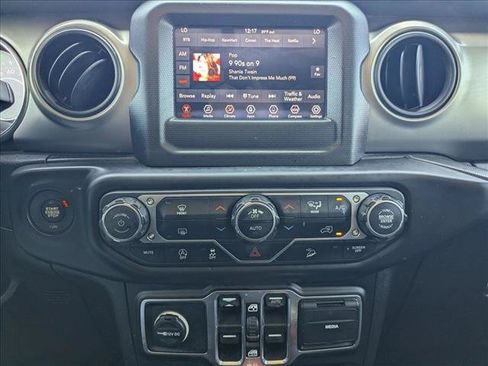Used 2019 Jeep Wrangler Unlimited Sport S AWD/4WD image 13