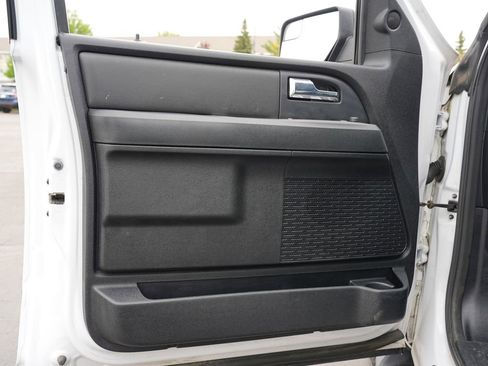 Used 2017 Ford Expedition XL w/ Equipment Group 101A AWD/4WD image 14