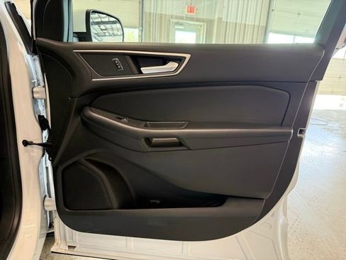 Certified 2023 Ford Edge SEL AWD/4WD image 9