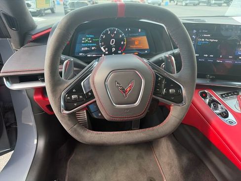 Used 2024 Chevrolet Corvette Stingray Premium Conv w/ Battery Protection Package image 21