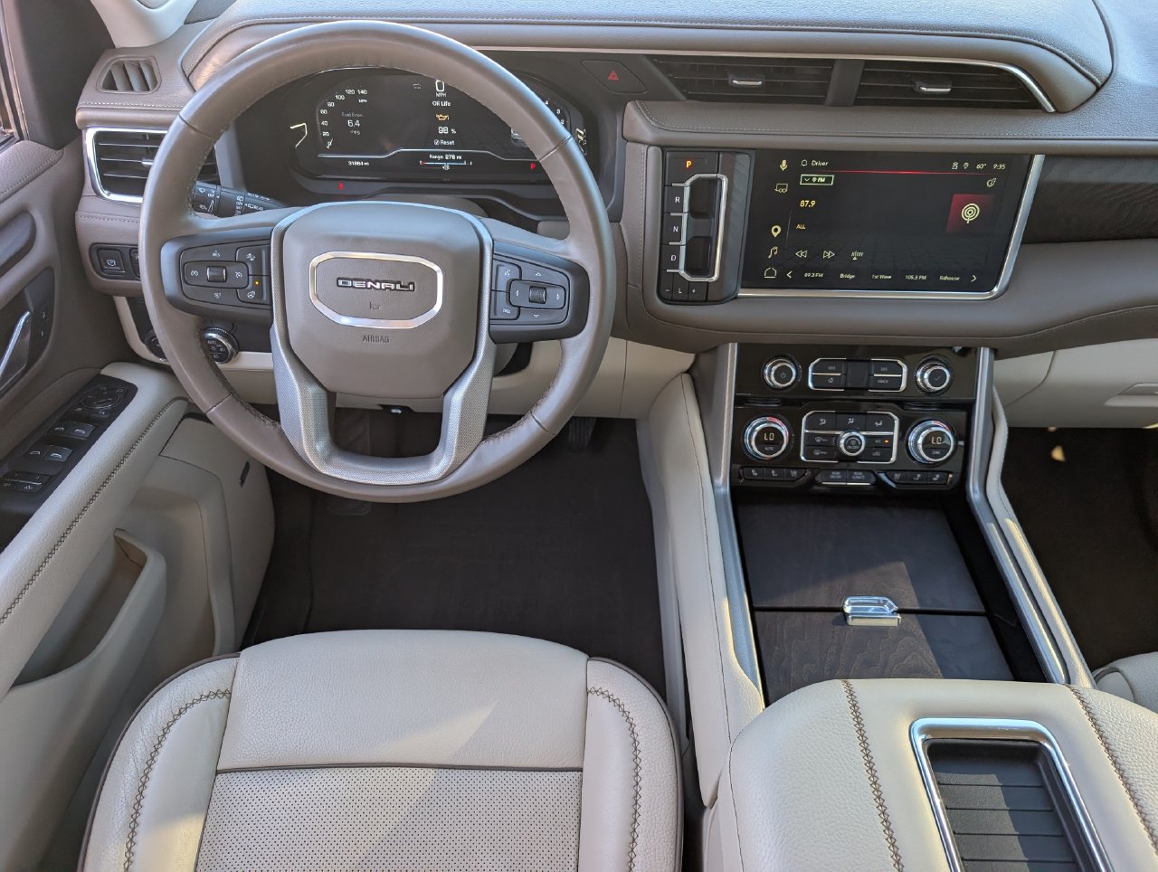 Used 2024 GMC Yukon Denali RWD image 10