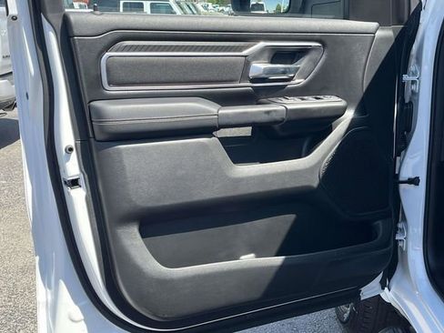 New 2026 RAM 1500 4x4 Crew Cab image 11