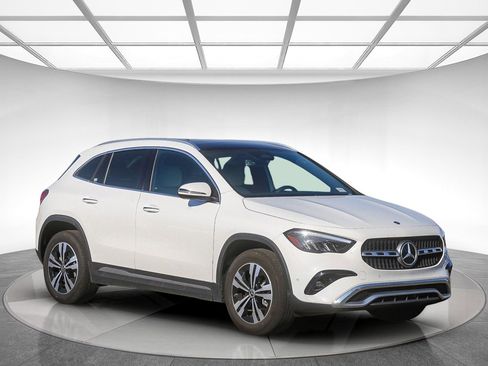 Used 2026 Mercedes-Benz GLA 250 image 4