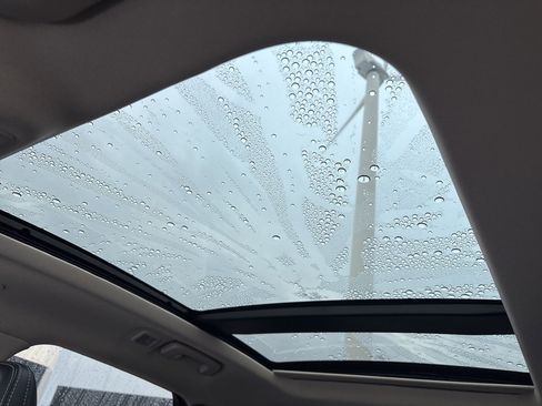 Used 2020 Ford Escape Titanium image 25