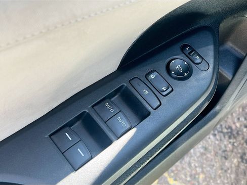 Used 2018 Honda Civic EX image 17