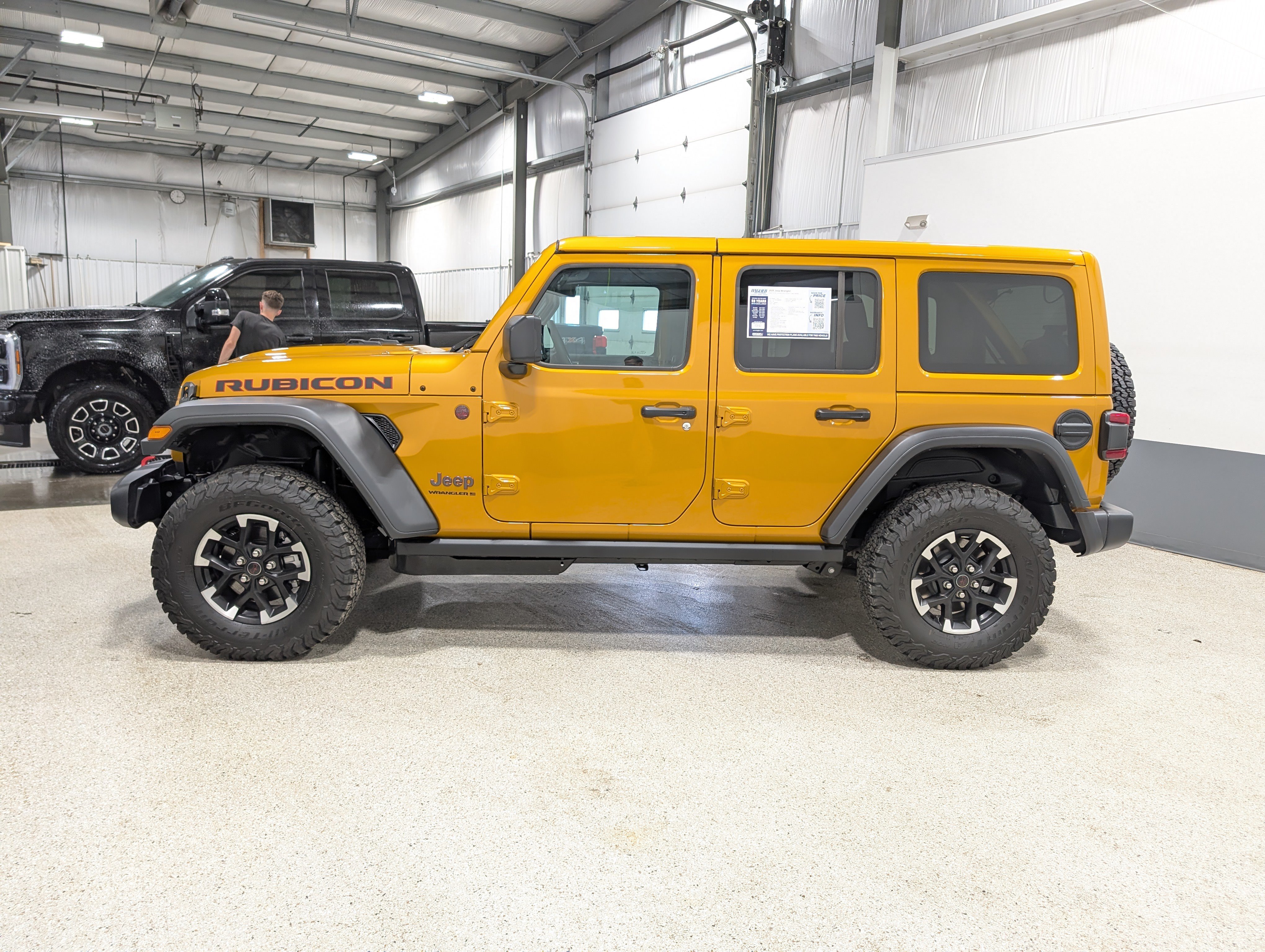 Used 2026 Jeep Wrangler Unlimited Rubicon AWD/4WD image 6