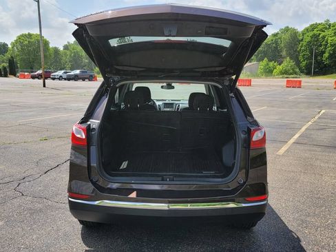 Used 2020 Chevrolet Equinox LT w/ Driver Convenience Package FWD image 11