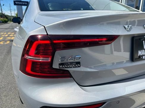 Certified 2023 Volvo S60 B5 Plus w/ Climate Package AWD/4WD image 10