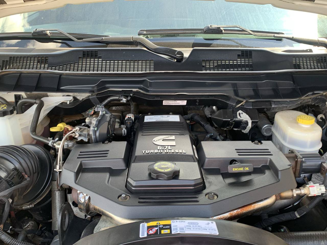Used 2018 RAM 2500 Laramie AWD/4WD image 9