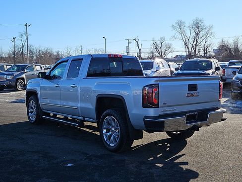 Used 2018 GMC Sierra 1500 SLT w/ SLT Premium Package image 4