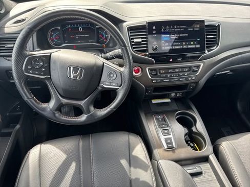 Used 2022 Honda Pilot TrailSport image 16