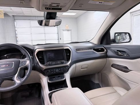 Used 2022 GMC Acadia Denali w/ Denali Ultimate Package FWD image 37