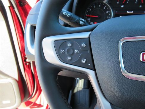 Used 2024 GMC Terrain SLT w/ Infotainment Package II image 19