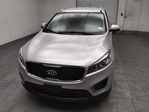 Used 2016 Kia Sorento FWD image 15