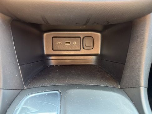 Used 2022 Chevrolet Equinox LT image 28