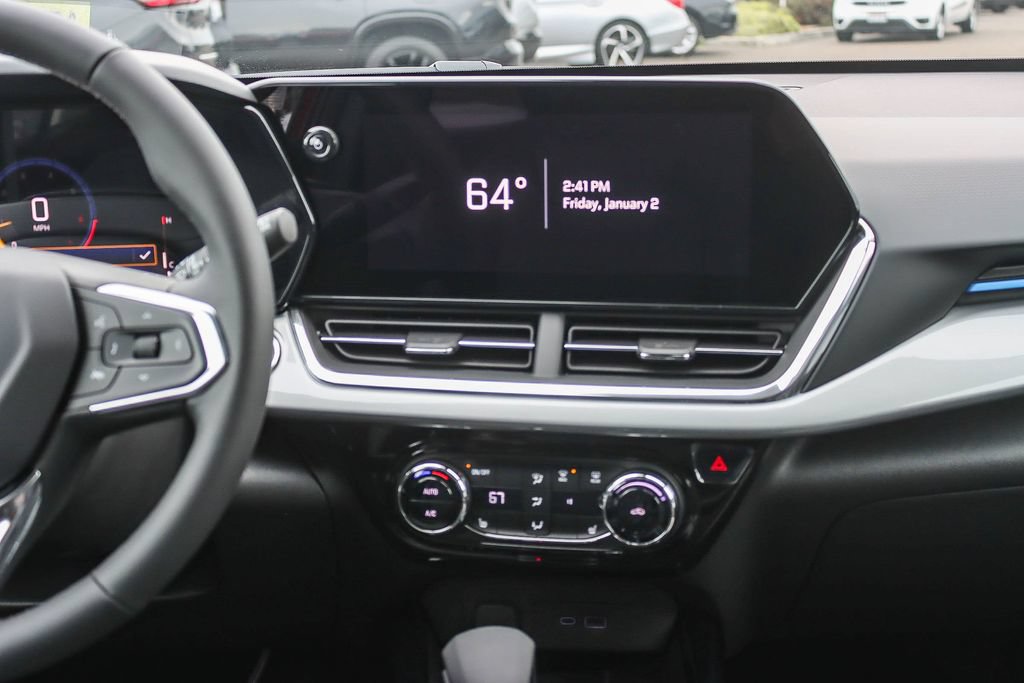 Used 2026 Chevrolet Trax LT w/ Driver Confidence Package FWD image 12