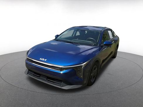 Used 2025 Kia K4 FWD image 7