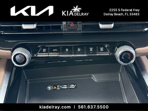 Used 2025 Chevrolet Tahoe High Country RWD image 20