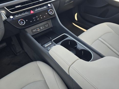 New 2026 Hyundai Sonata SEL FWD image 16