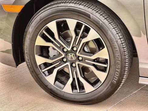 Used 2026 Honda Odyssey Elite image 9