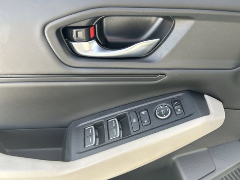 Certified 2024 Honda Accord EX image 15